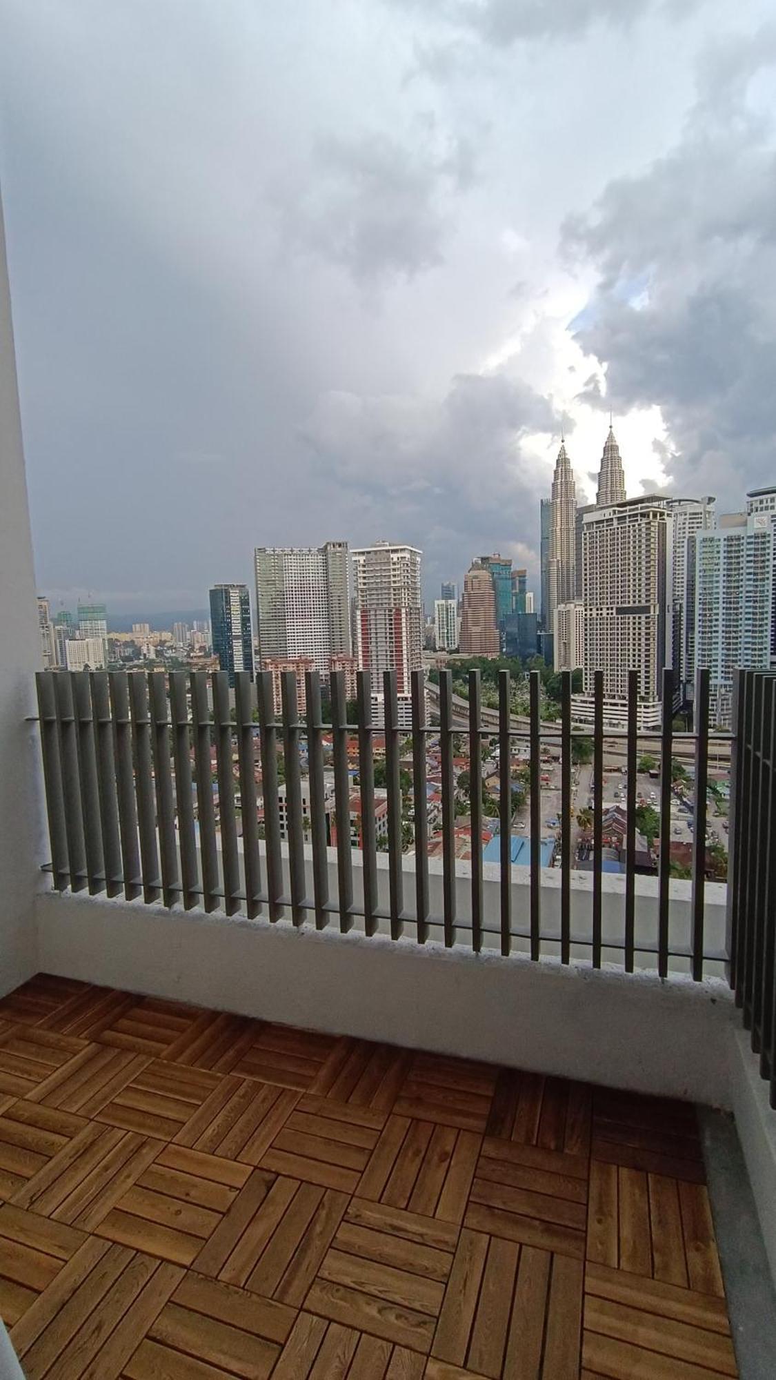 Апартаменты C14B Modern Infinity Pool Klcc Balcony View Куала-Лумпур Экстерьер фото